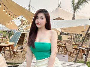 Late-Night Call Girls in Anand Vihar Delhi – Delhi Escorts Service 9220592151