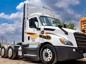 CDL Driver Training Near Me & Paid CDL Training Near Me | Truck U